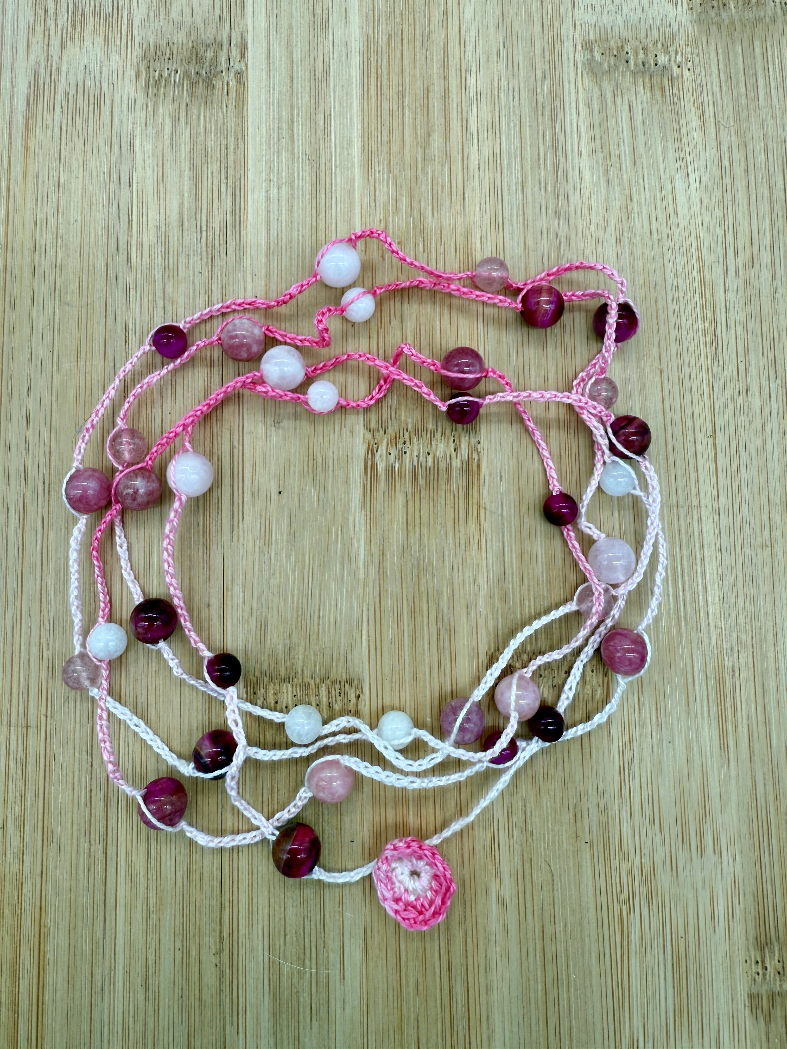 Sautoir crochet et pierres naturelles